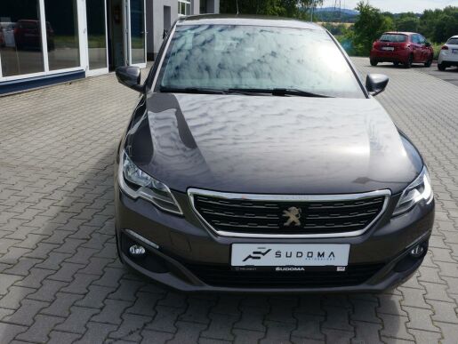 Peugeot 301 ALLURE 1.2 PureTech 82 MAN5