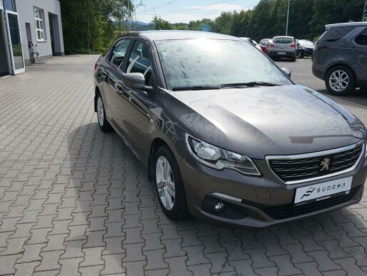 Peugeot 301 ALLURE 1.2 PureTech 82 MAN5