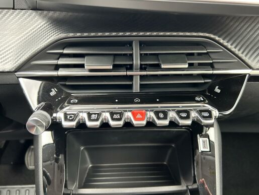Peugeot 208 STYLE PureTech100 MAN6