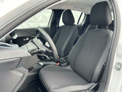 Peugeot 208 STYLE PureTech100 MAN6