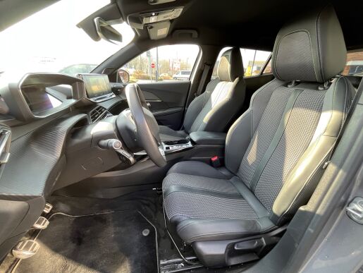 Peugeot 2008 GT 1.2 PureTech 130 MAN6