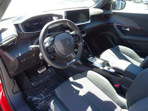 Peugeot 2008 GT 1.2 PureTech 155k  EAT8