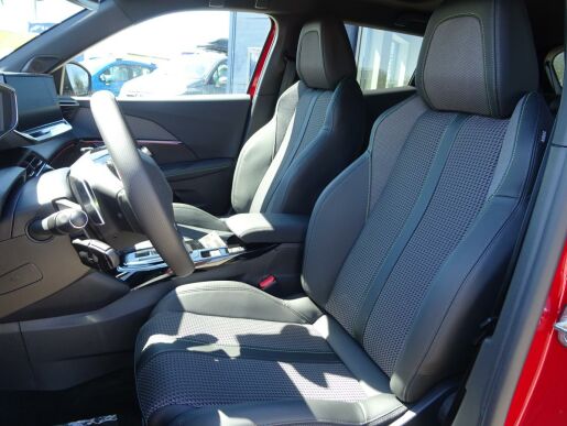 Peugeot 2008 GT 1.2 PureTech 155k  EAT8