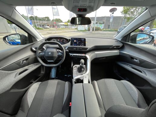Peugeot 3008 ACTIVE PACK 1.2 PT 130 MAN6