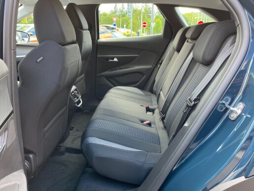 Peugeot 3008 ACTIVE PACK 1.2 PT 130 MAN6