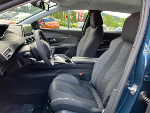 Peugeot 3008 ACTIVE PACK 1.2 PT 130 MAN6