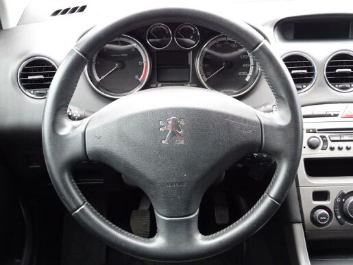 Peugeot 308 PREMIUM 1.6 HDi 90k MAN5