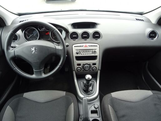 Peugeot 308 PREMIUM 1.6 HDi 90k MAN5