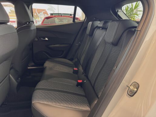Peugeot 2008 ALLURE, Pack Vision, Manuál