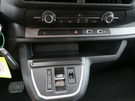 Peugeot Traveller ACTIVE L2 2.0BHDi 180k EAT8