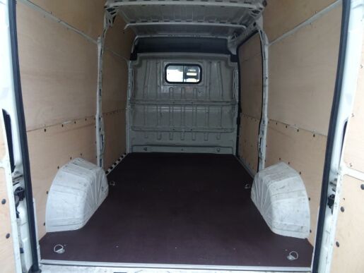 Peugeot Boxer Furgon L2H2 2,0 BHDi MAN6 130k