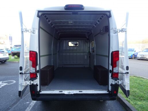 Peugeot Boxer Furgon L3H2 2.0 BHDi 130k MAN6