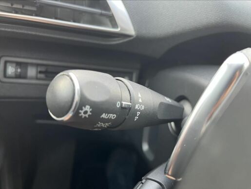 Peugeot 5008 1.5 BlueHDi/96kW Business Edit