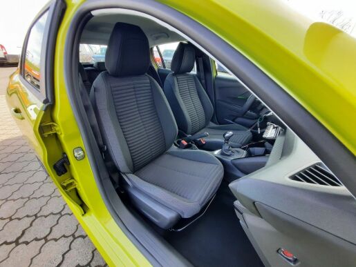 Peugeot 208 STYLE 1,2PT 100k M6