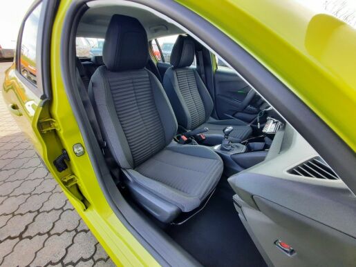 Peugeot 208 STYLE 1,2PT 100k M6
