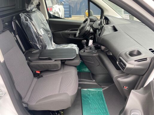 Peugeot Partner L2 1000 1.5 BlueHDi 130k - 1823