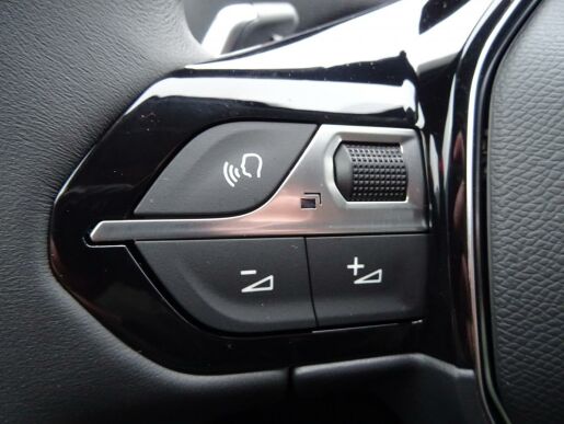 Peugeot 3008 ALLURE PACK 1.5 BHDi 130k EAT8