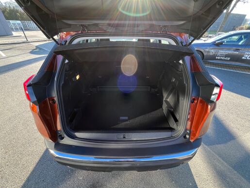 Peugeot 3008 1.6 HDi 120HP EAT6 ODPOČET DPH   