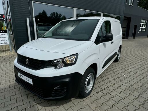 Peugeot Partner Furgon L1 650 1.2 110k Man6
