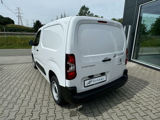 Peugeot Partner Furgon L1 650 1.2 110k Man6