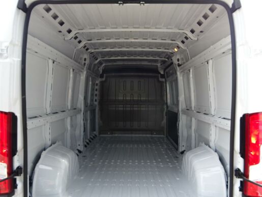 Peugeot Boxer 4350 L3H2 BlueHDi 165k MAN6