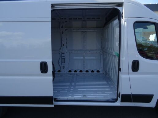 Peugeot Boxer Furgon L3H2 BHDi 165k MAN