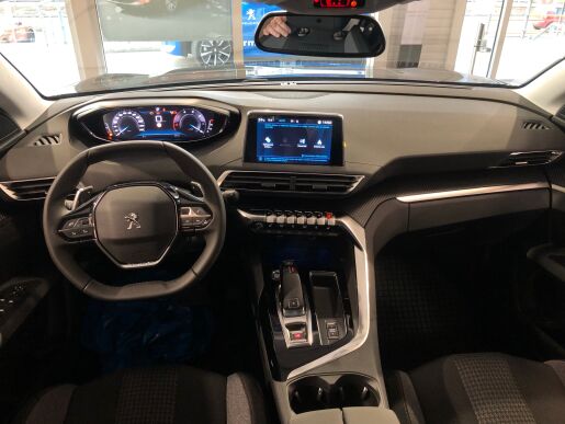 Peugeot 3008 ACTIVE PACK 1.5 BlueHDi 130 EAT8 - 5517