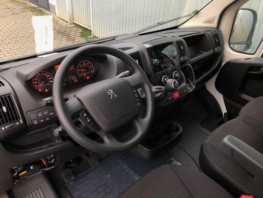 Peugeot Boxer Valník kabina 4500 L4 BlueHDi 165k S&S MAN6 - 1709