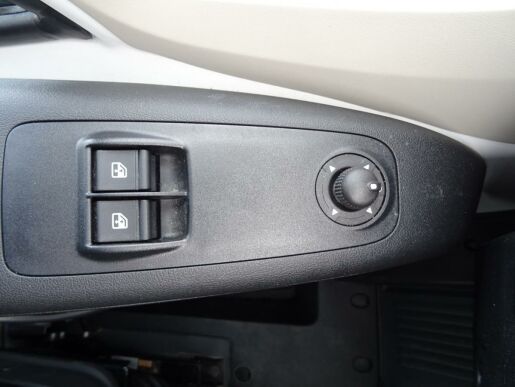 Peugeot Boxer odtahovka L4 2.2 BlueHDi 165k