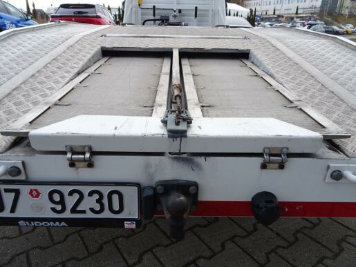 Peugeot Boxer odtahovka L4 2.2 BlueHDi 165k