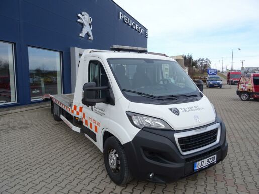 Peugeot Boxer odtahovka L4 2.2 BlueHDi 165k