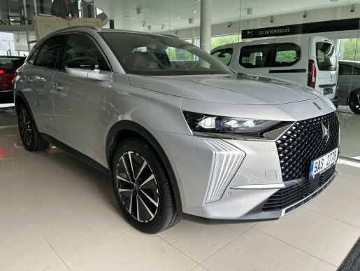 DS Automobiles DS7 Crossback RIVOLI 1.5 BlueHDI 130K EAT8