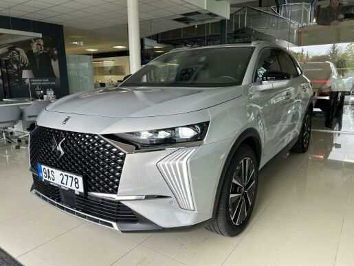 DS Automobiles DS7 Crossback RIVOLI 1.5 BlueHDI 130K EAT8