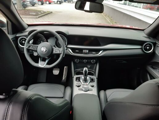 Alfa Romeo Stelvio Veloce 4x4 2,0 280PS