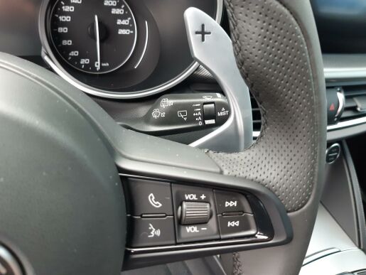 Alfa Romeo Stelvio Veloce 4x4 2,0 280PS