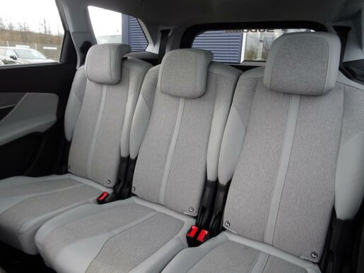 Peugeot 5008 ALLURE 1.5BHDi 130k MAN6