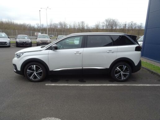 Peugeot 5008 ALLURE 1.5BHDi 130k MAN6 sv.in