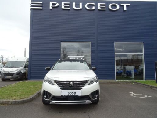 Peugeot 5008 ALLURE 1.5BHDi 130k MAN6 sv.in