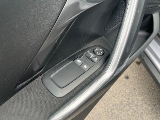 Peugeot 2008 1.2 PureTech 82 MAN5