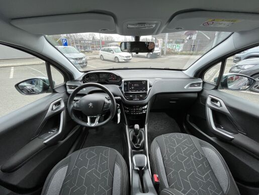 Peugeot 2008 1.2 PureTech 82 MAN5