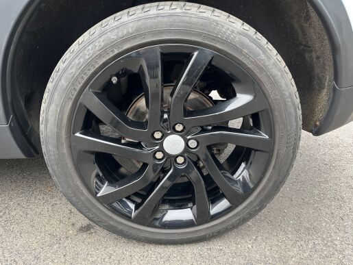 Land Rover Discovery Sport 2.0 l TD4 150k HSE 4WD