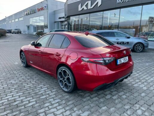 Alfa Romeo Giulia 2.0 TURBO 280K AT8 Q4 Veloce M