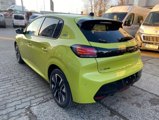 Peugeot 208 ALLURE PureTech 100 MAN6 - 0947