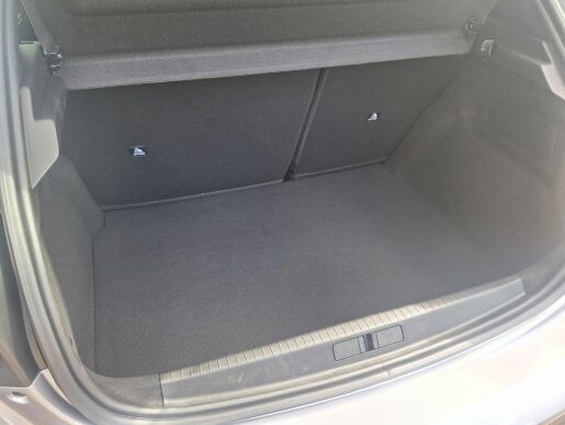 Peugeot 208 SYTLE 1.2 PT 100K MAN6