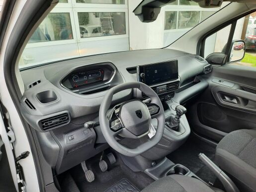 Peugeot Partner L1 650 1.2 PT 110k M6