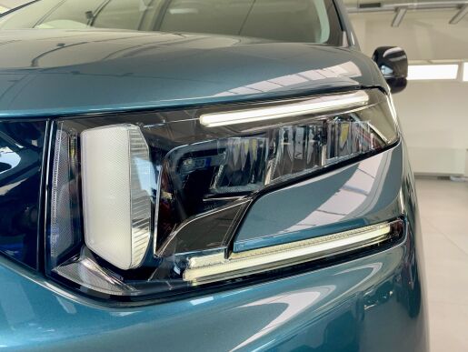 Citroën Berlingo osobní 8780 Max XL 1,5HDI 130k 7 míst