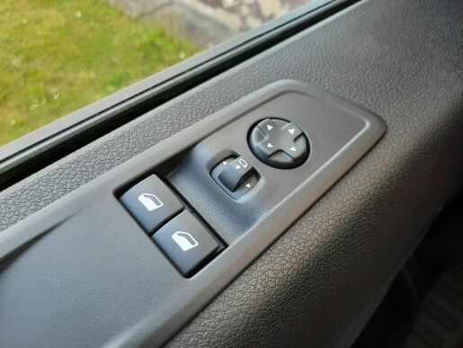 Peugeot Expert FG L2 2.0 BHDi 145k M6