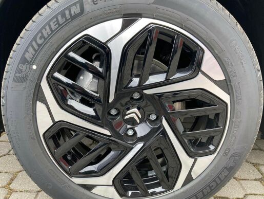 Citroën C4 X 1.2 PureTech 130 S&S EAT8 SHINE 