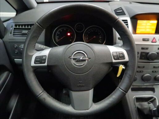 Opel Zafira 1,8 i 88kW Classic 7-míst