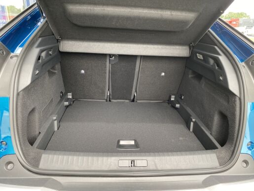 Peugeot 3008 ALLURE Hybrid 136 e-DCS6